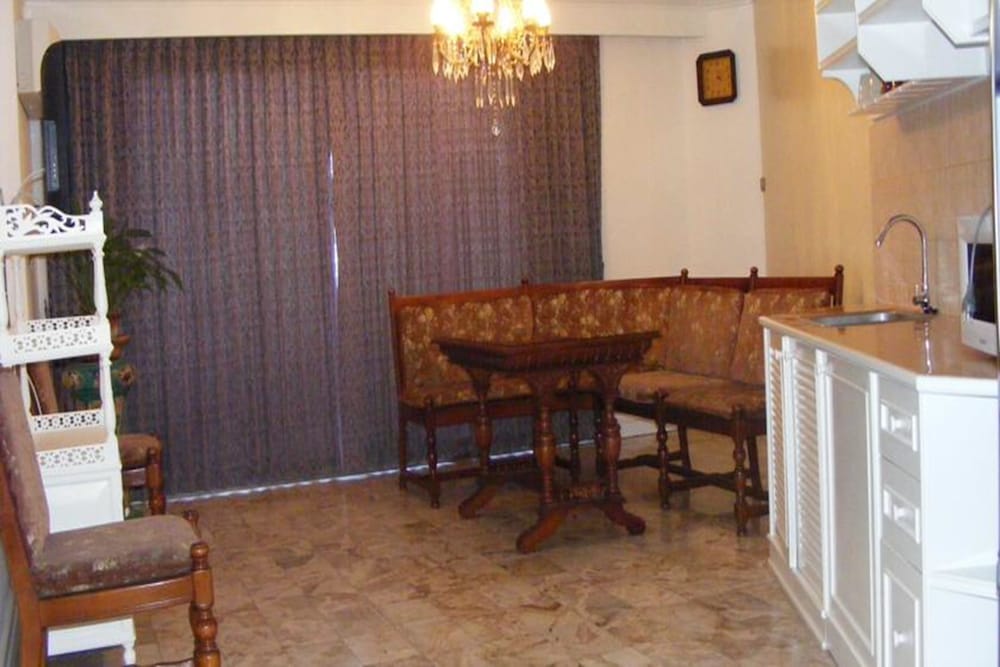 Garden Paradise Hotel & Serviced Apartment 41/45