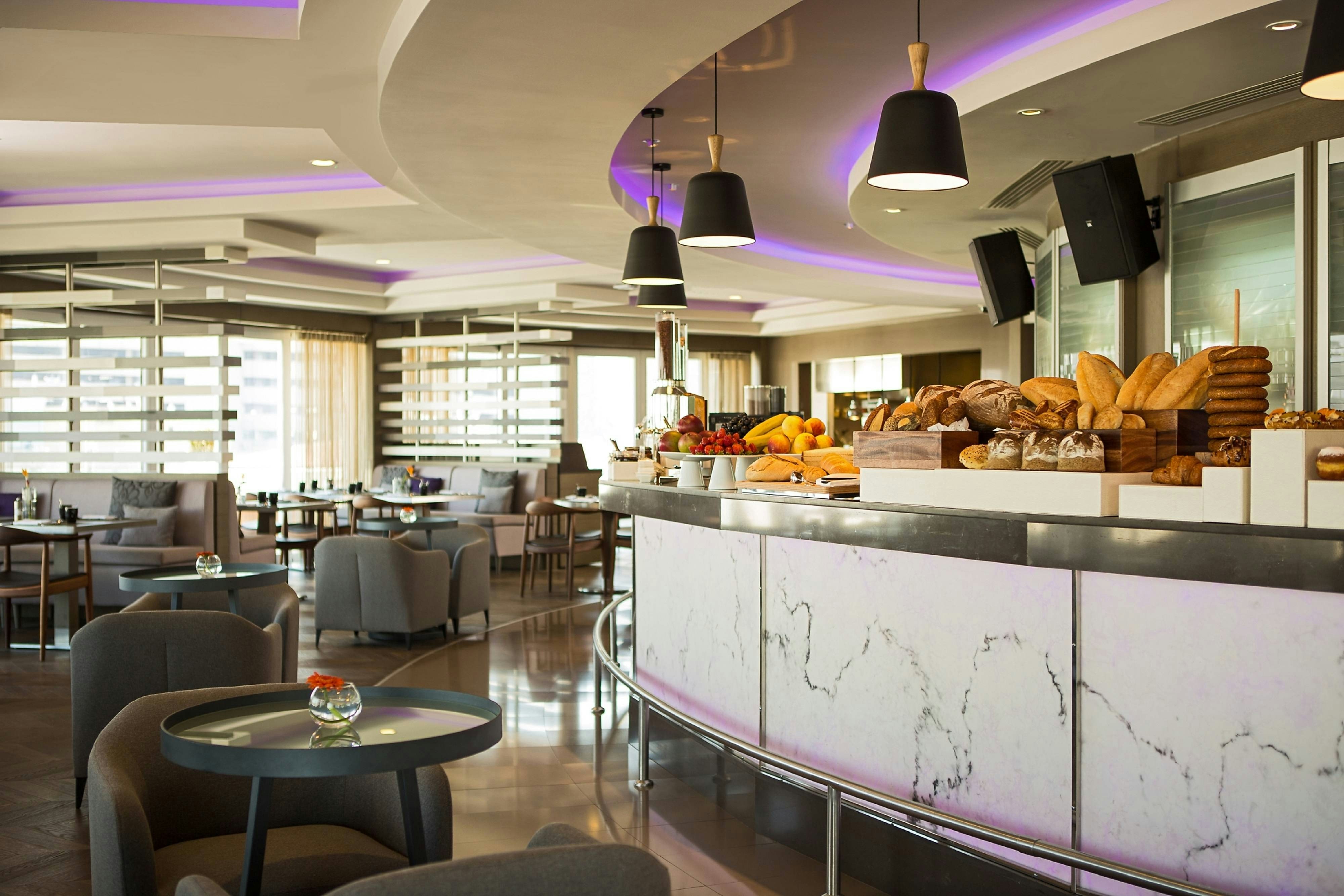 Renaissance Izmir Hotel 46/57