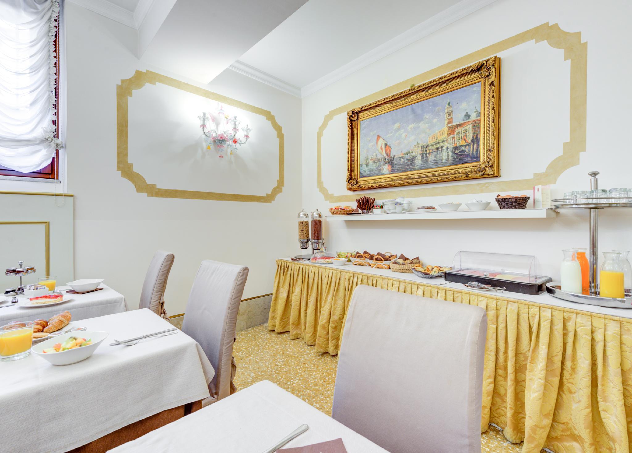 Hotel Al Duca di Venezia 11/24