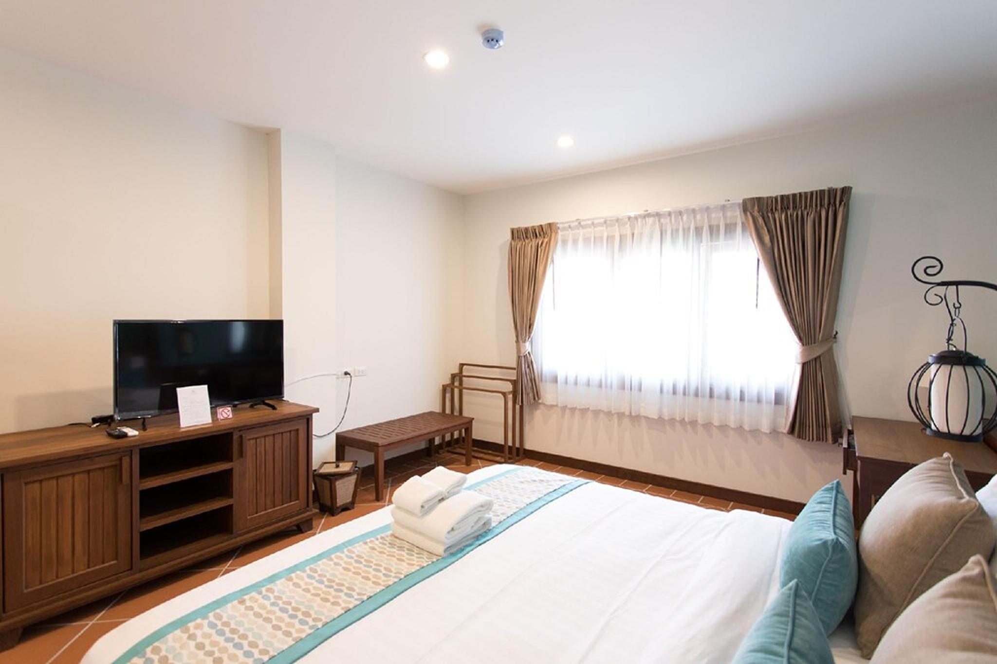 STANDARD, KING BED