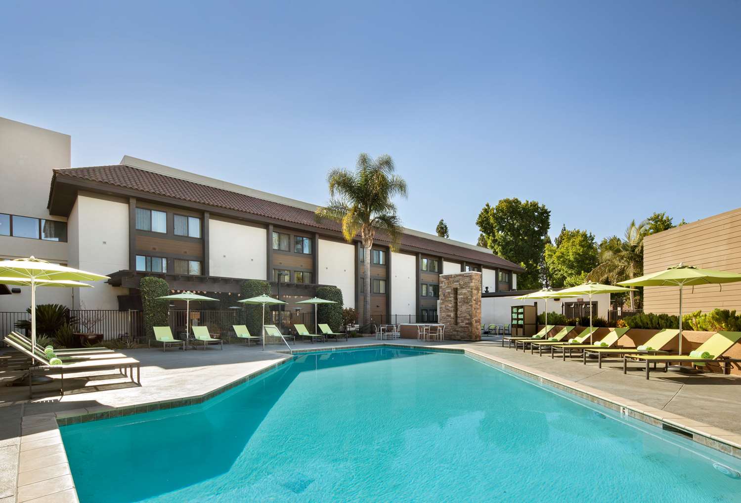 Sonesta Silicon Valley 59/60