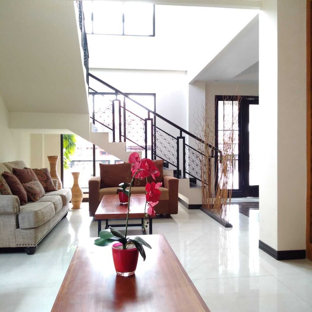 Cantya Hotel 18/32