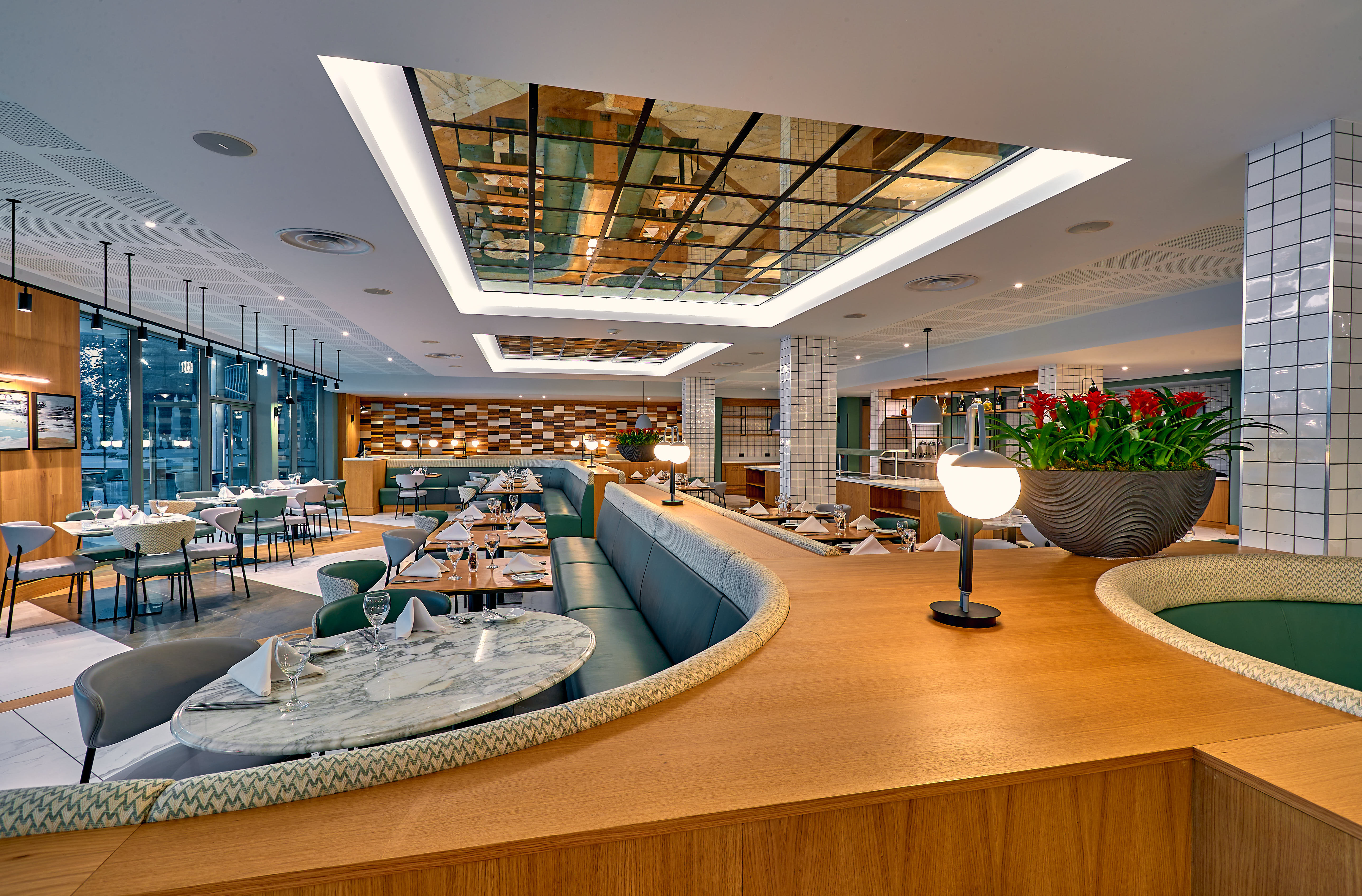 Crowne Plaza Marlow 42/74
