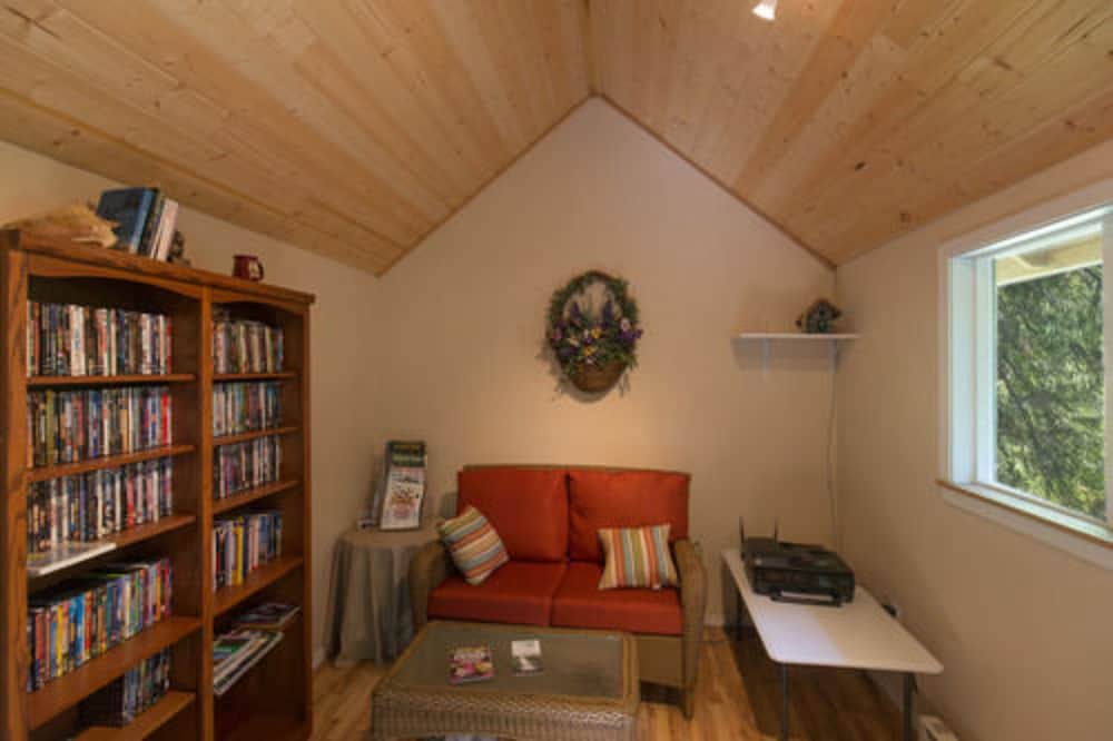 A Hidden Haven & Water Garden Cottages 20/48
