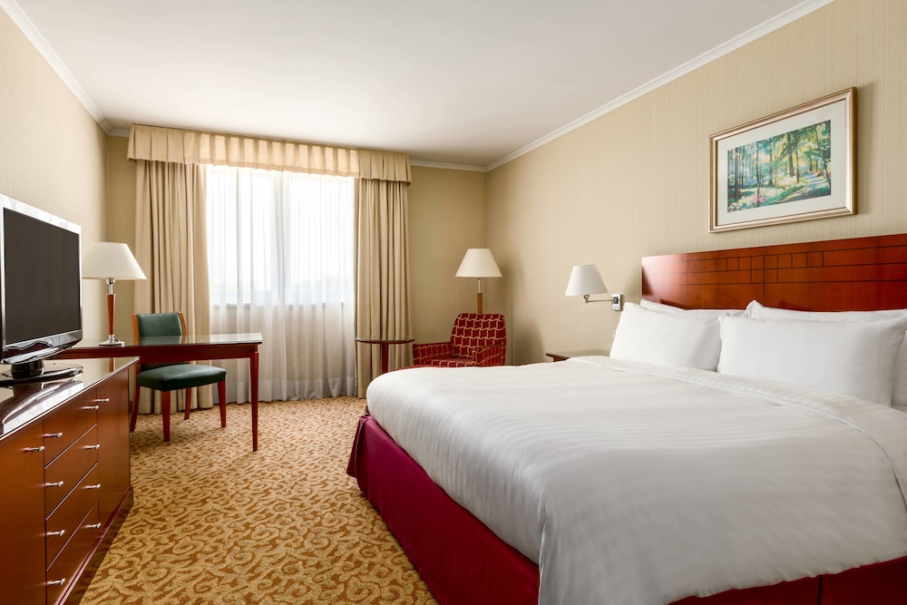 Marriott Paris Charles de Gaulle Airport Hotel 10/62