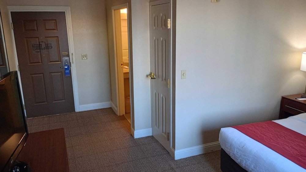 Northwest Expressway Hotel Oklahoma 18/31