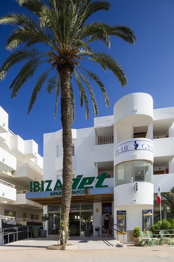 Ibiza Jet Apartamentos - Adults Only in SANT JOSEP DE SA TALAIA