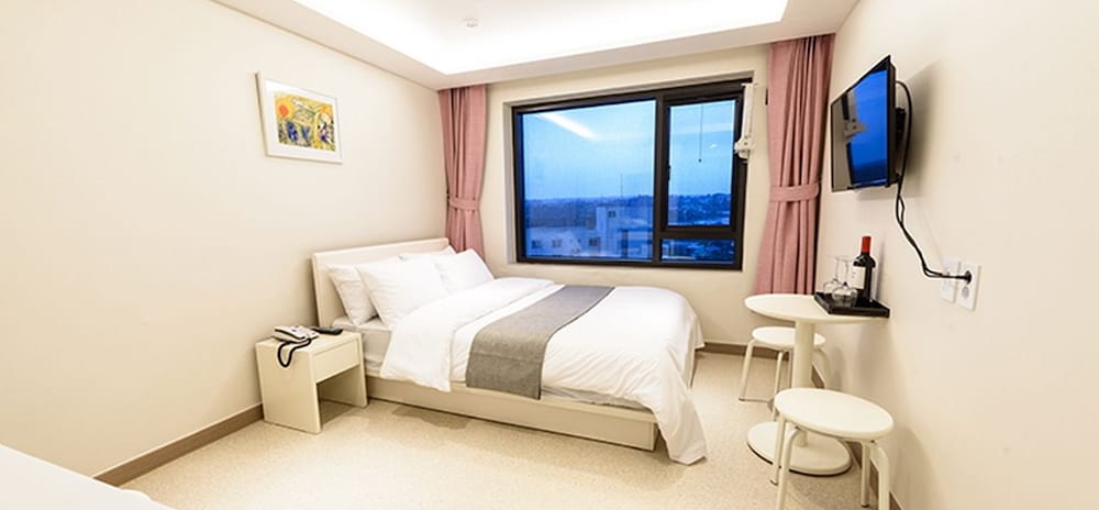 Rezion Tourist Hotel 16/44