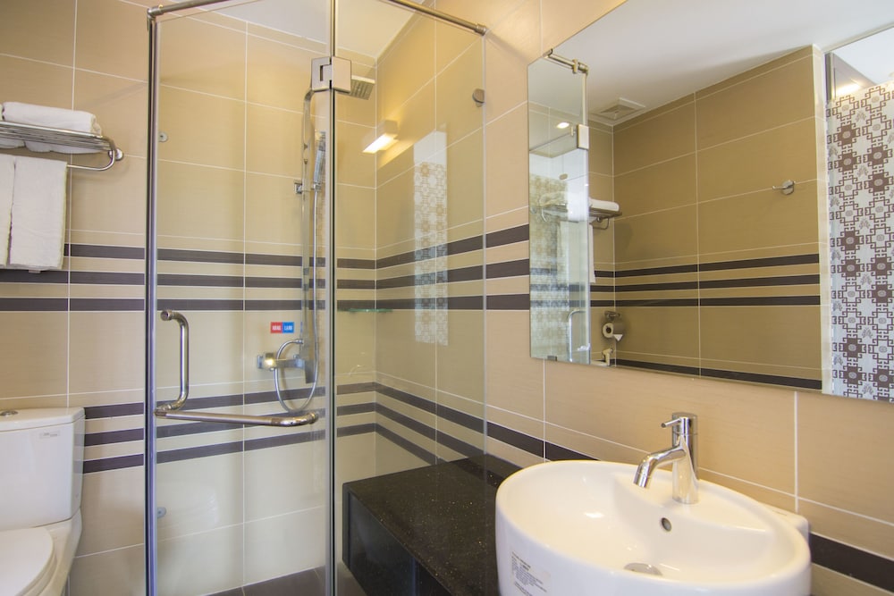 Ngoc Linh Luxury Hotel 44/48