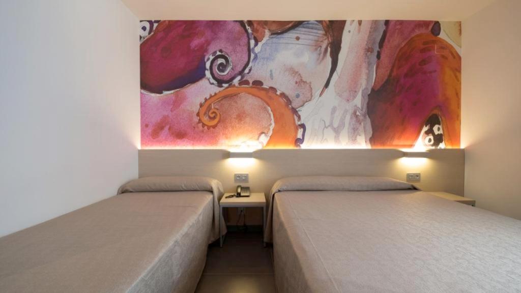 Room, Triple, Pool View