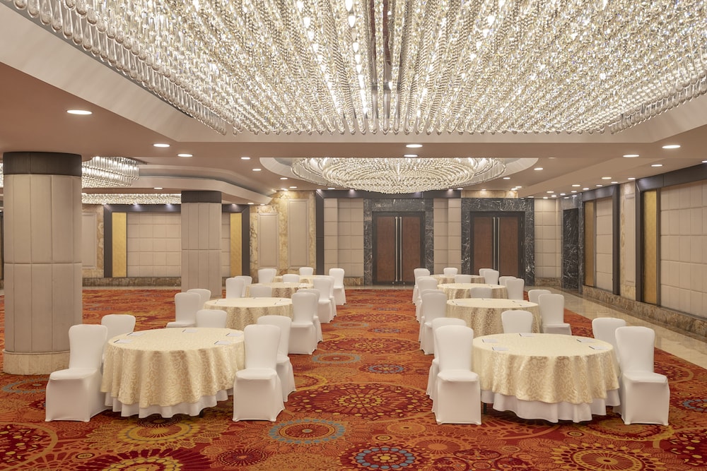 Radisson Blu Hotel Kaushambi Delhi Ncr 59/68