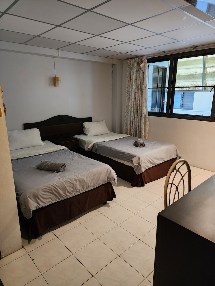 B & B Patong Beach House 17/34