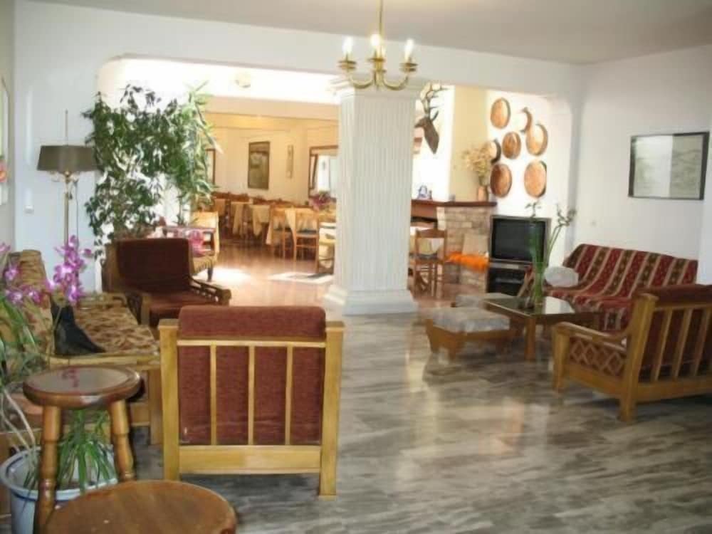 Athina 23/40