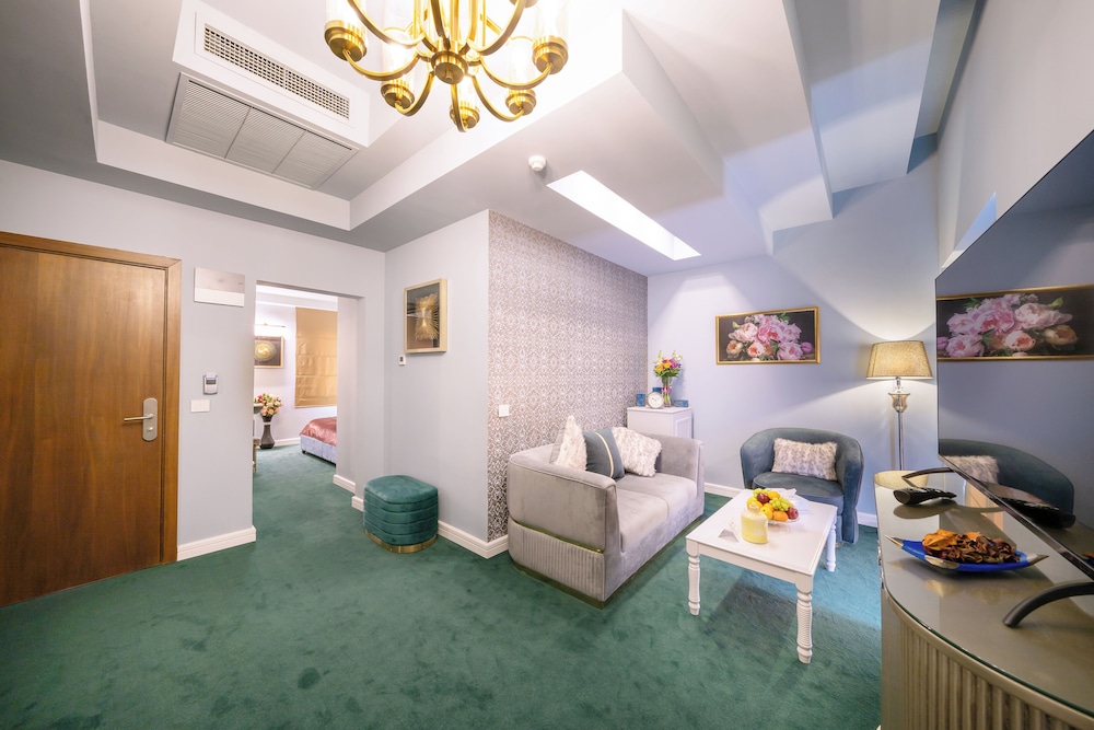 Phoenicia Comfort Hotel 6/51