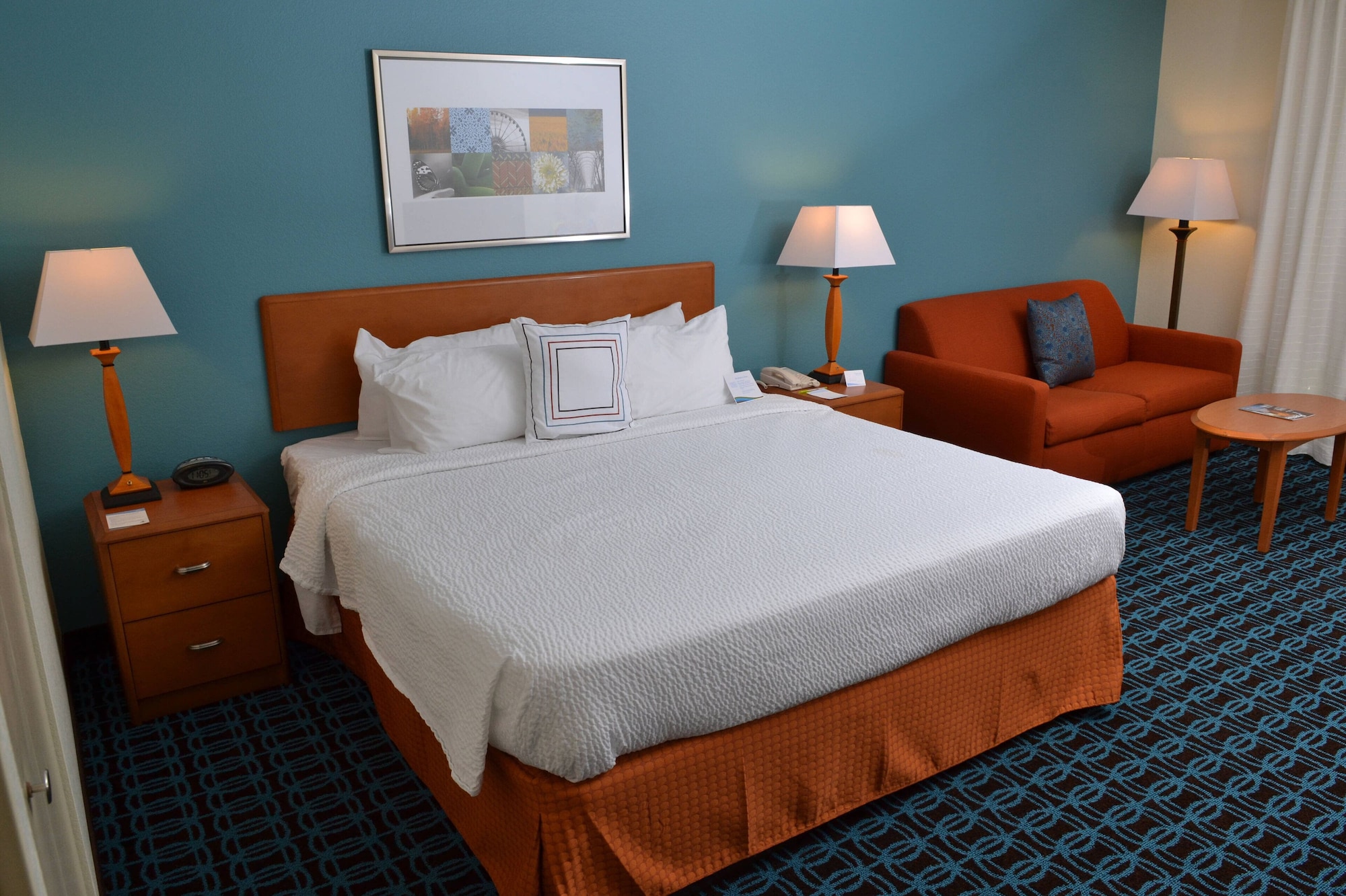 Room at Fairfield Inn Suites Effingham, EFFINGHAM - IL