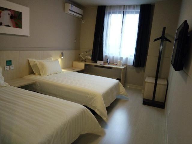 Jinjiang Inn (Shanghai Xiuyan Road Metro Station Tourism Resort) 18/48