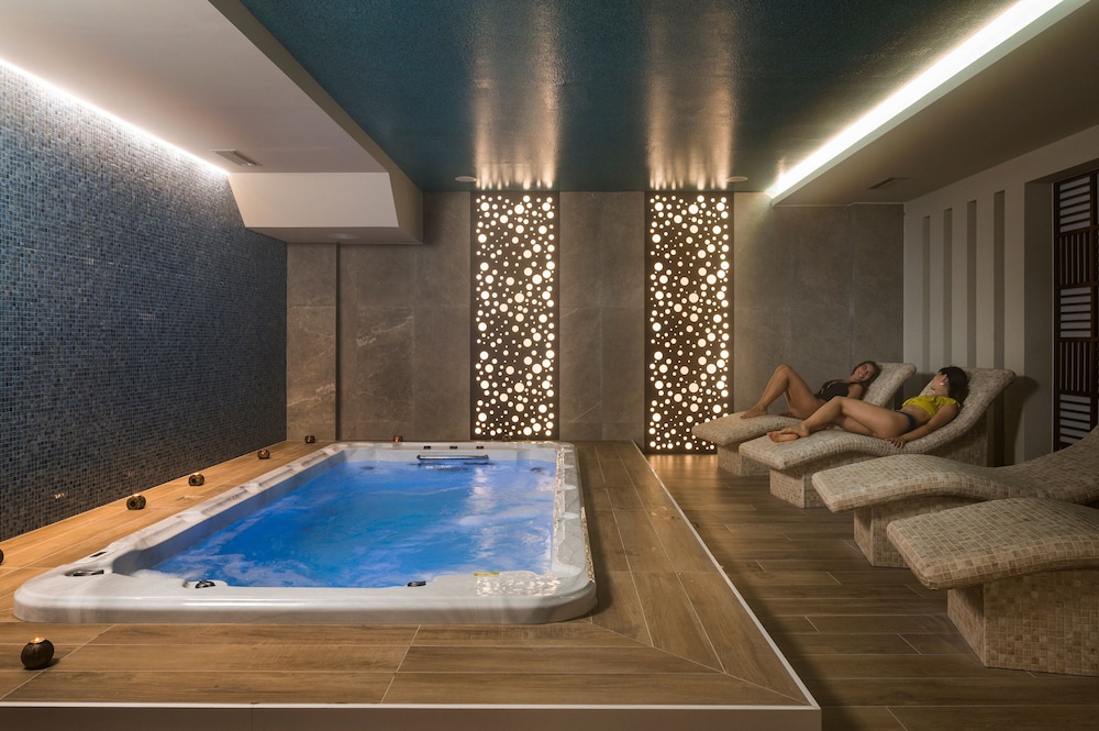 Hyperion City Hotel & Spa 42/70