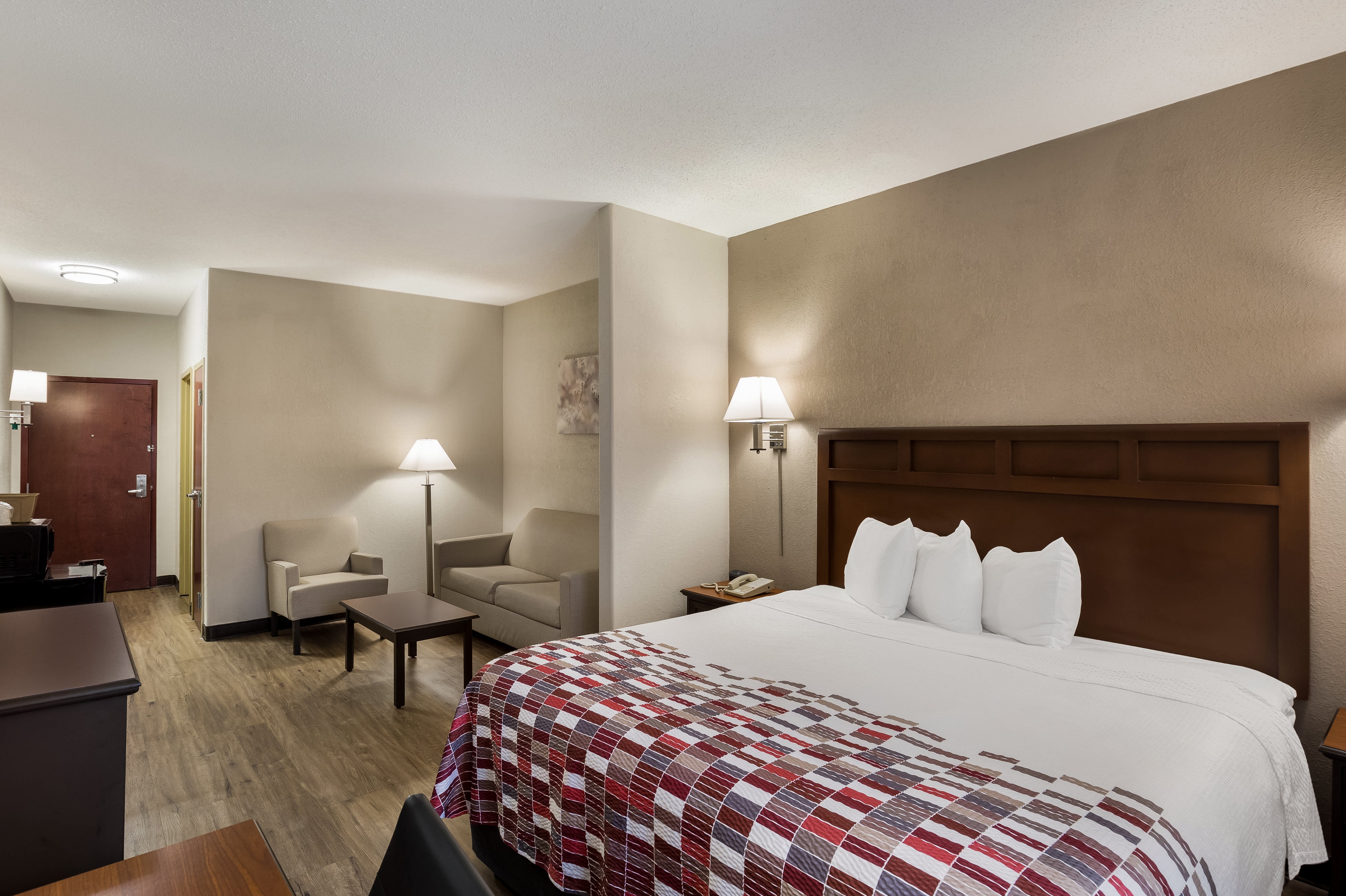 Suite, King Bed, Kitchenette