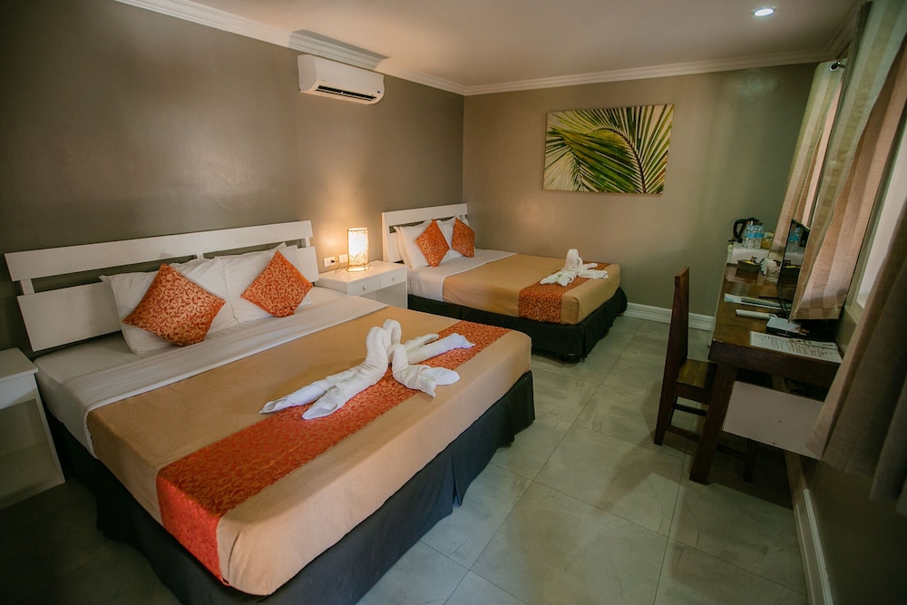 Kav's Beach Resort 14/69