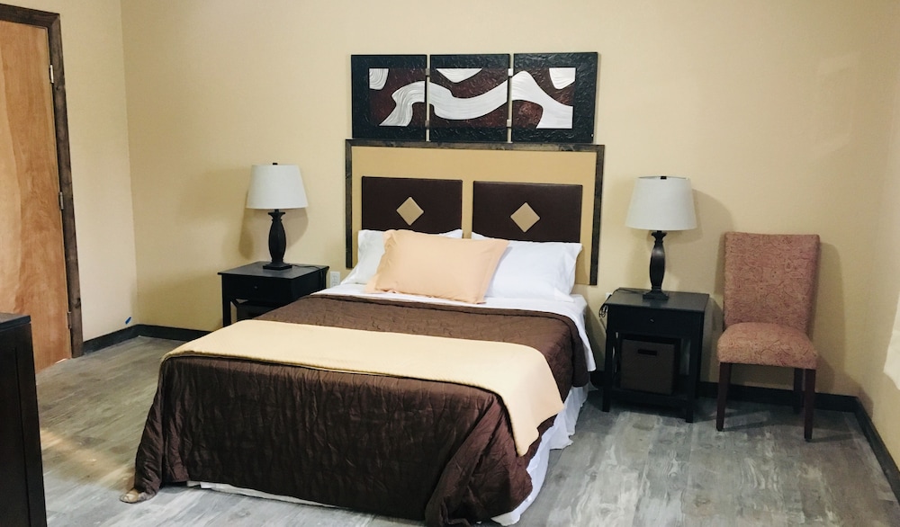 Alaska Anglers Inn 13/50