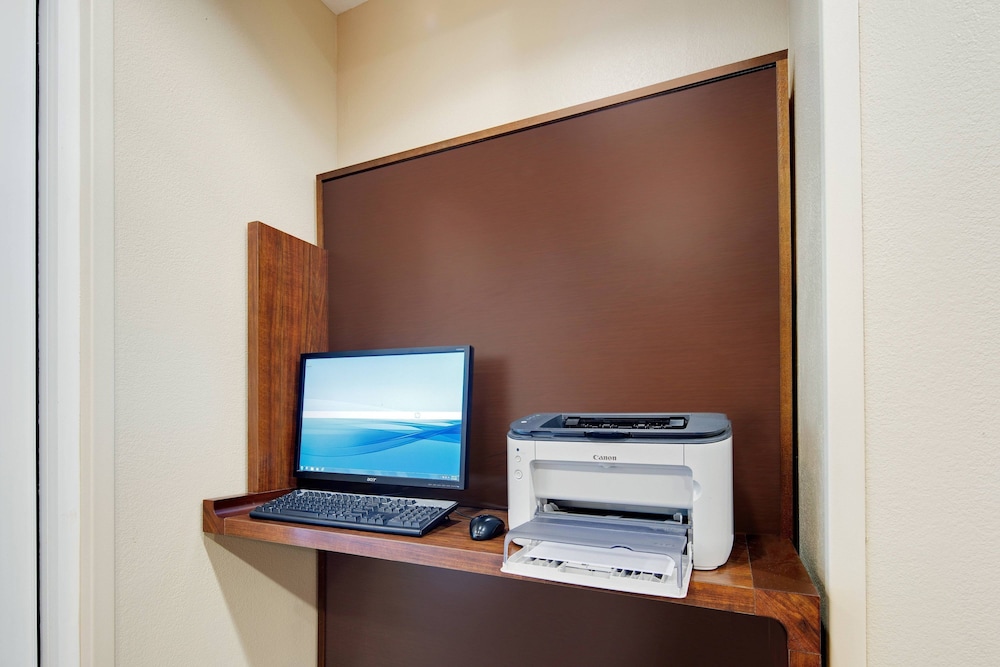Towneplace Suites By Marriott Bentonville Rogers 23/44