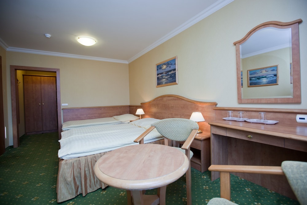 Hotel Polaris Iii 42/64