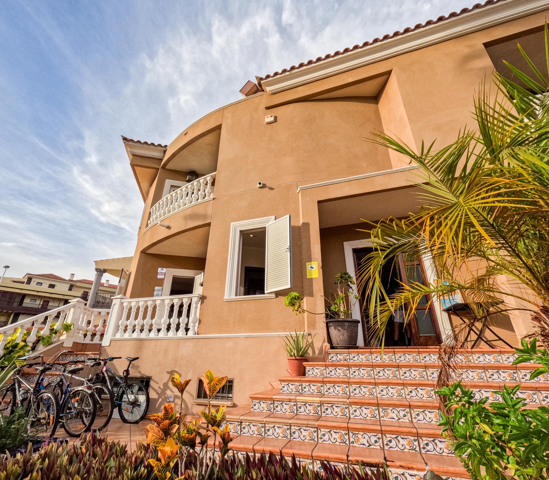 MIXED DORM, STANDARD, 12 BEDS, SHARED BATHROOM