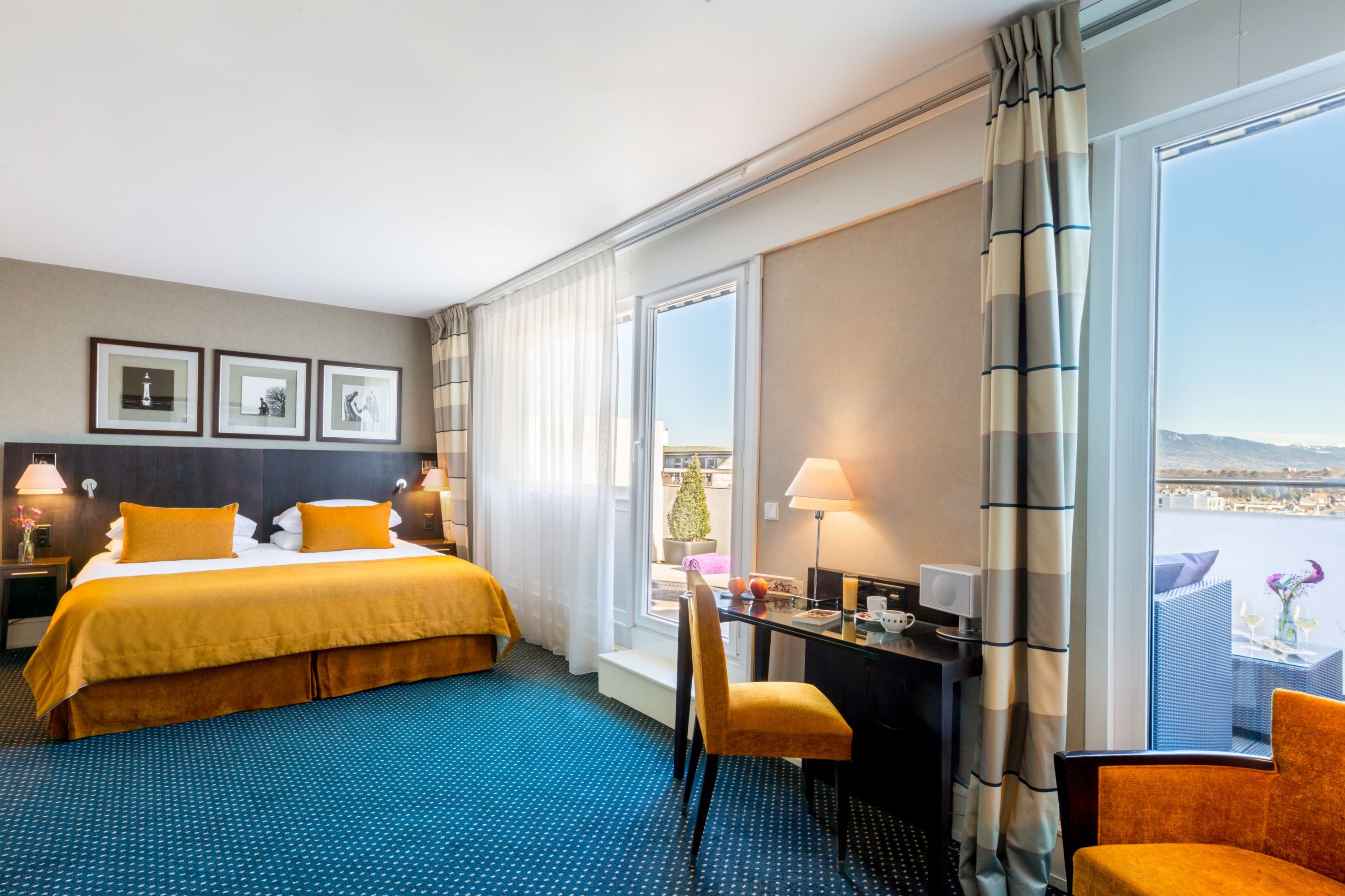 Auteuil Hotel 5/39