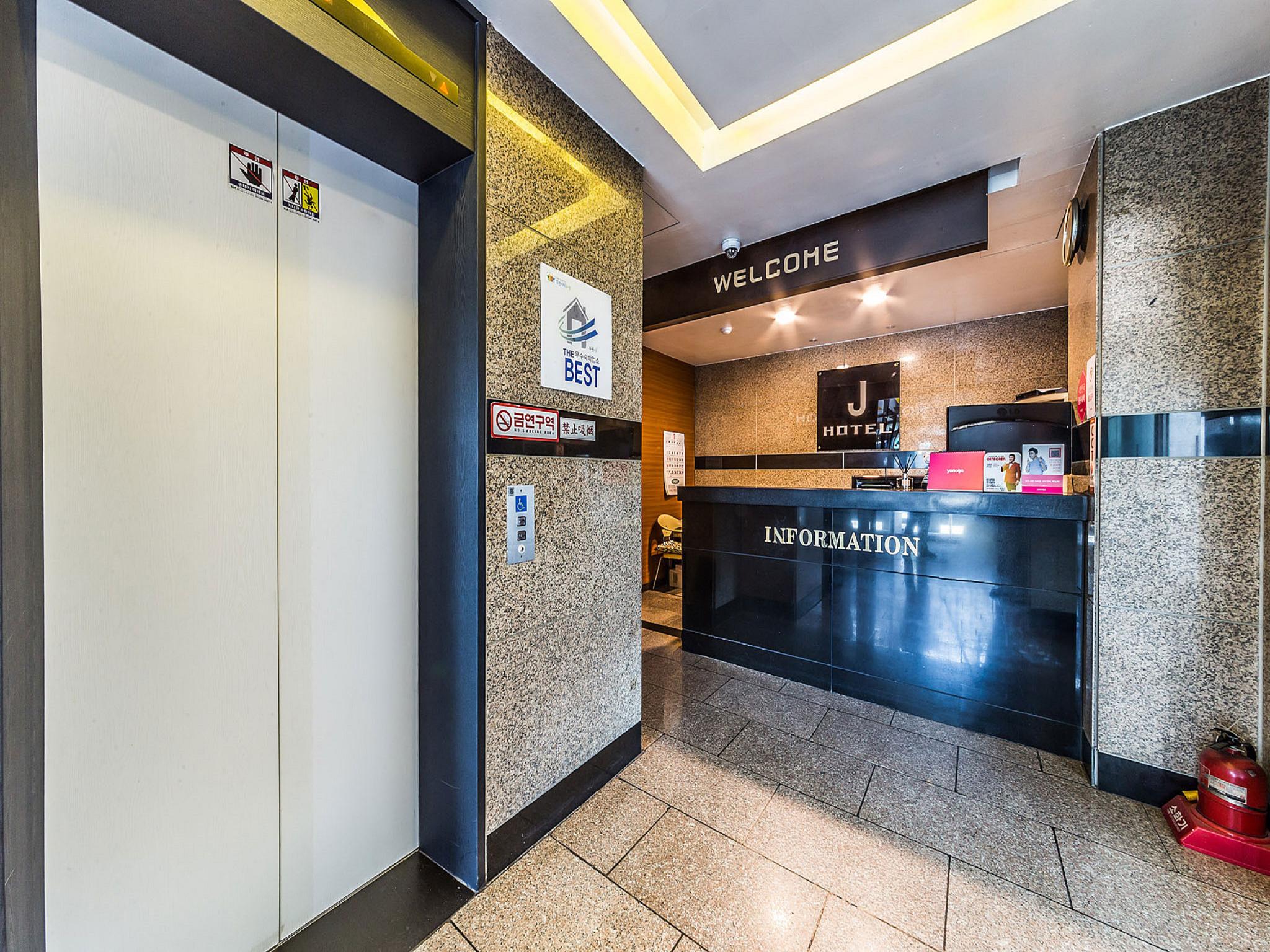 Suwon Station J Hotel 7/25