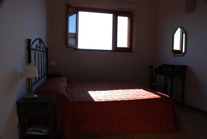 Medici Hotel 7/13