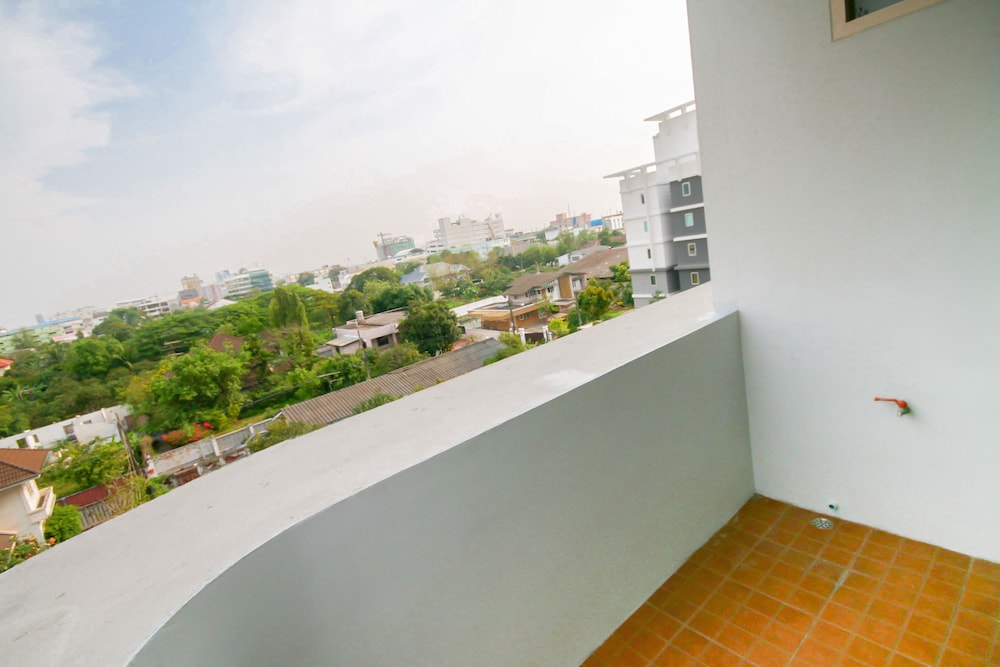 Zen Rooms Sukhumvit 81 40/44