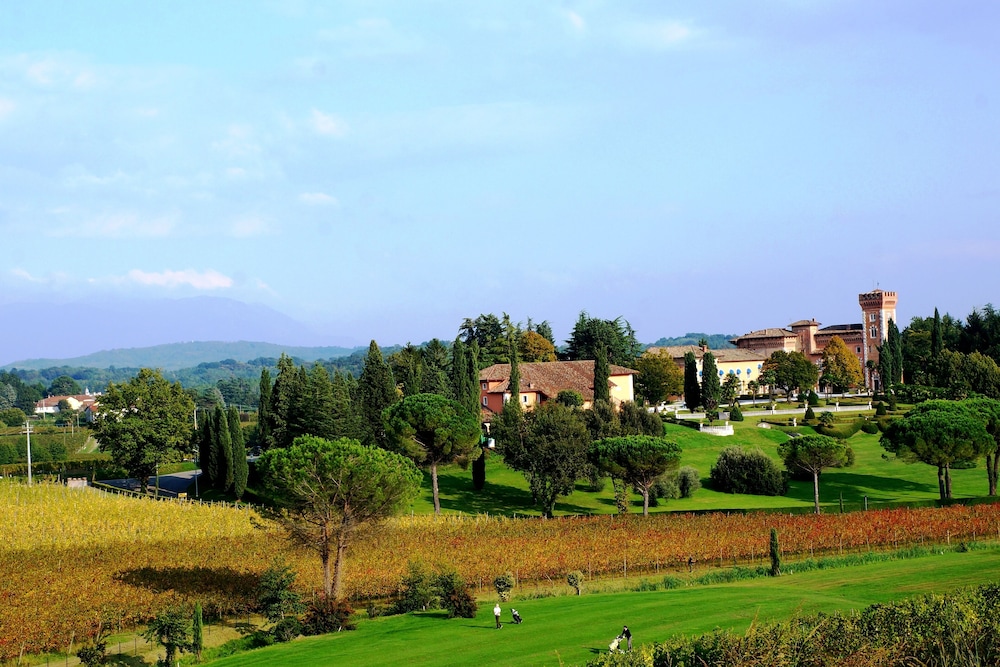 Castello Di Spessa 42/50