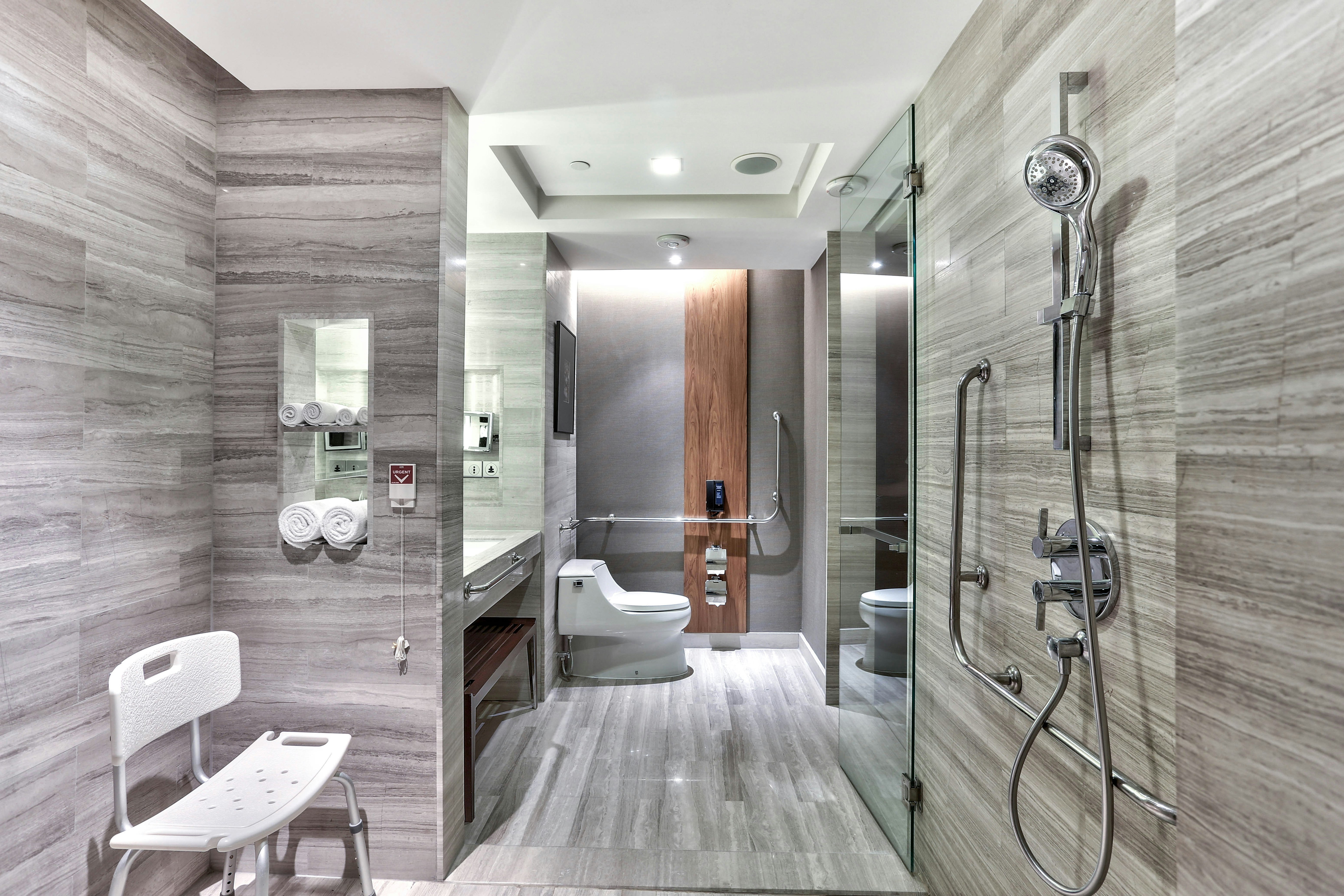 Hilton Sukhumvit Bangkok Hotel 80/80