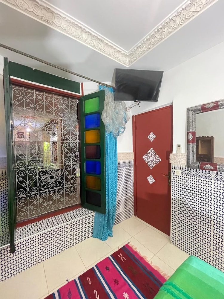 La Casa Espanyola 6/50