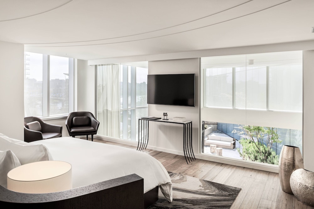 JW MARRIOTT PARQ VANCOUVER 24/52
