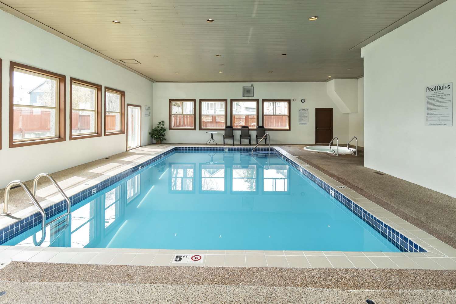 swimming pool spa