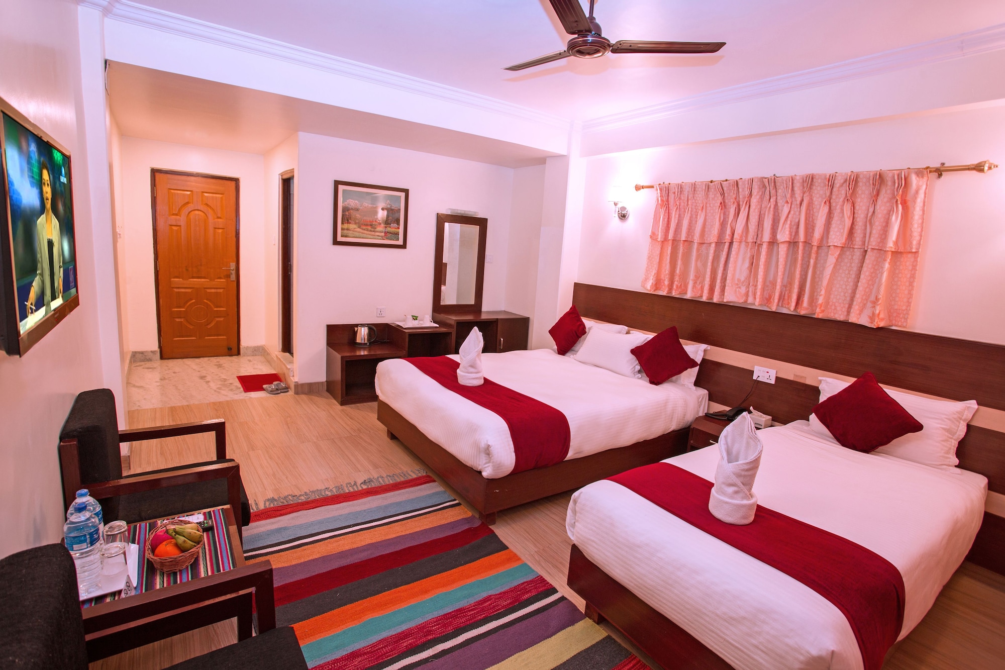 DELUXE, DOUBLE OR TWIN BED