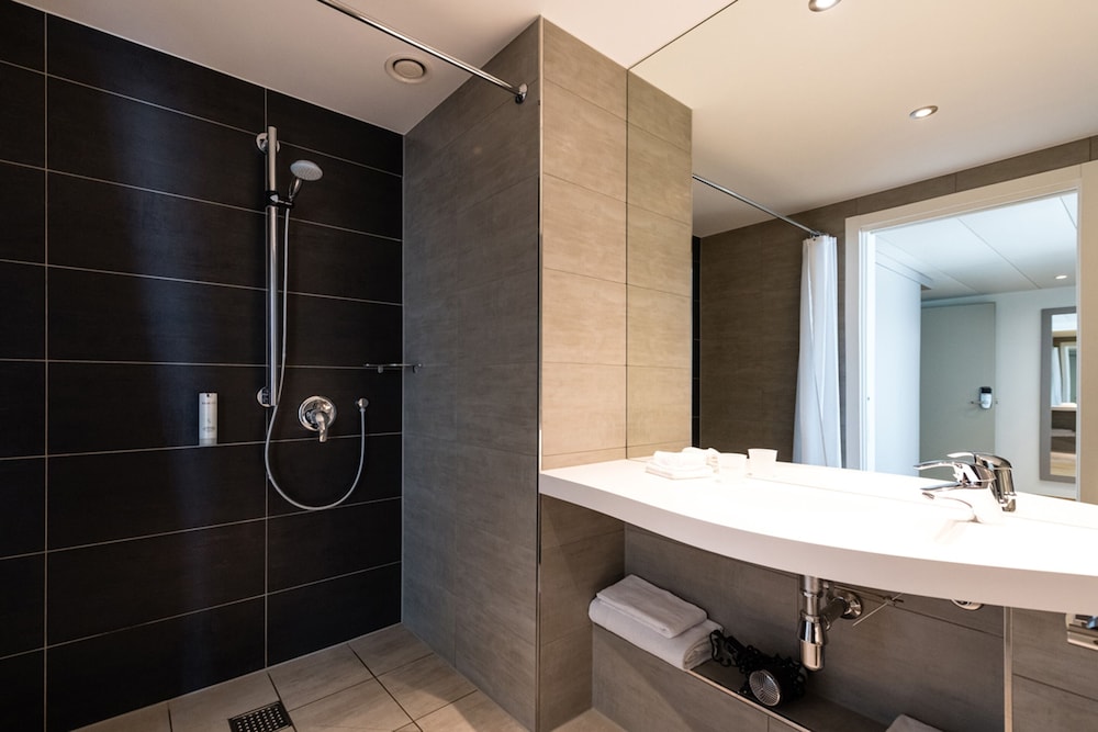 Aquatis Hotel 55/56