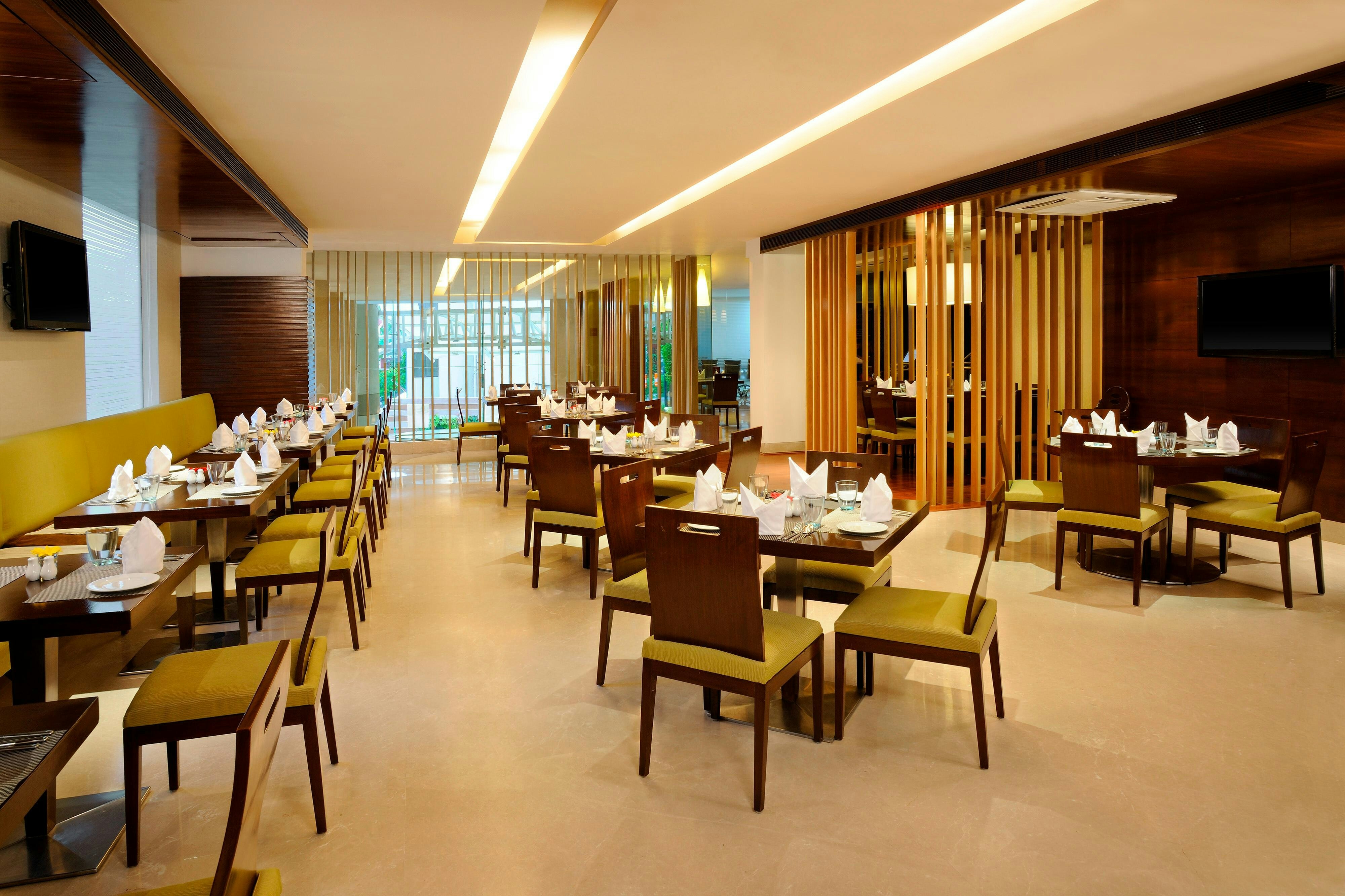 Four Points By Sheraton Ahmedabad 30/41