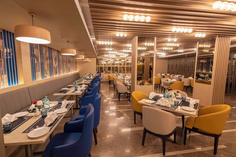 Golden Tulip Bhopal 39/50