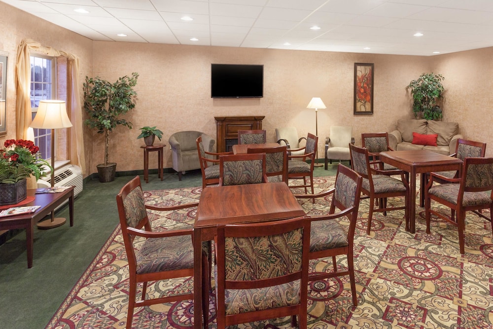 Comfort Inn and Suites Shelbyville KY 39/50