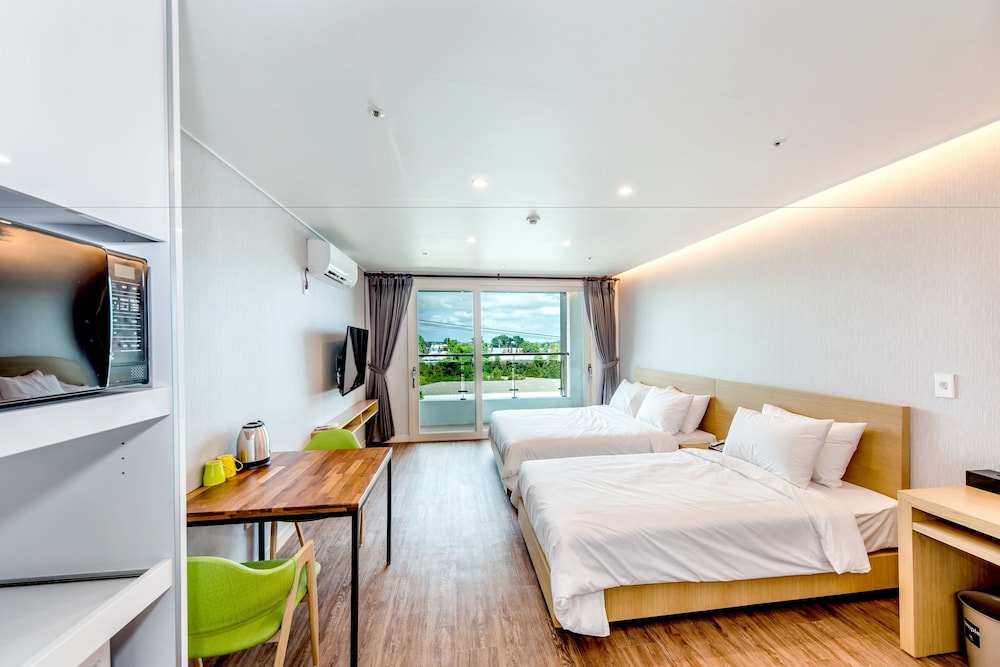 SUPERIOR, TWIN BEDS