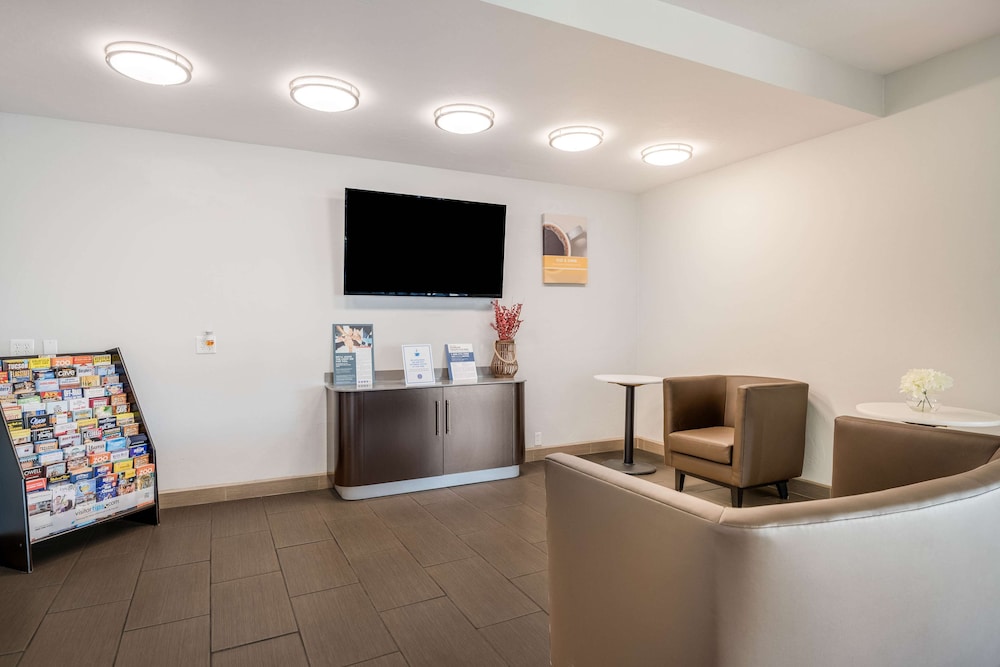 Motel6 Tucson, AZ- Downtown 40/53