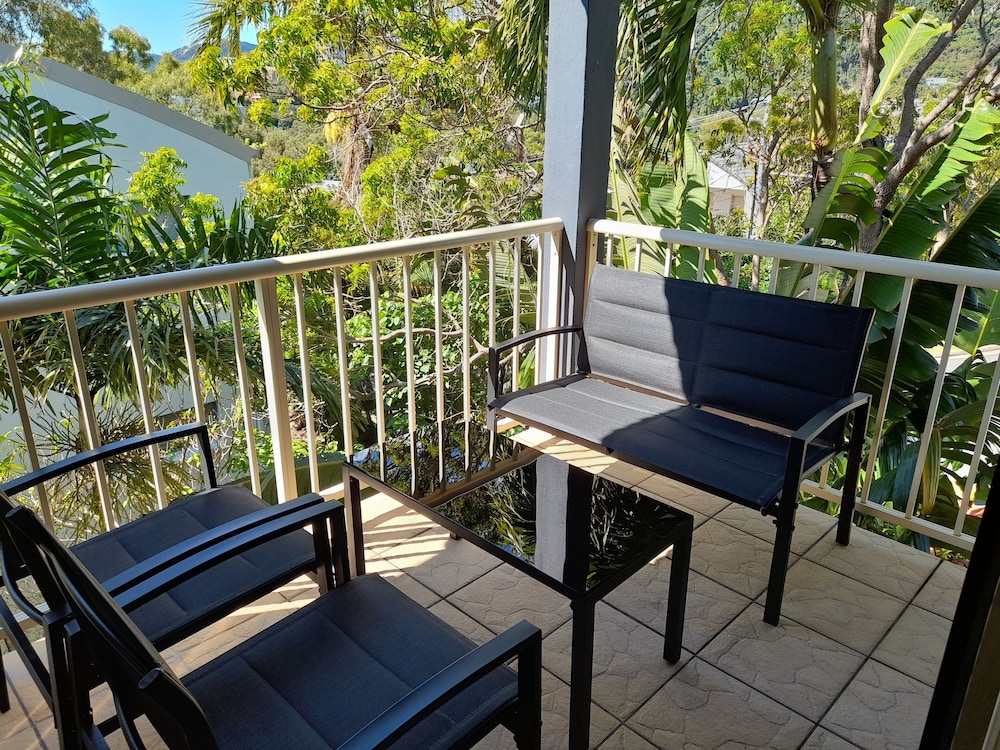 Airlie Apartments 55/78