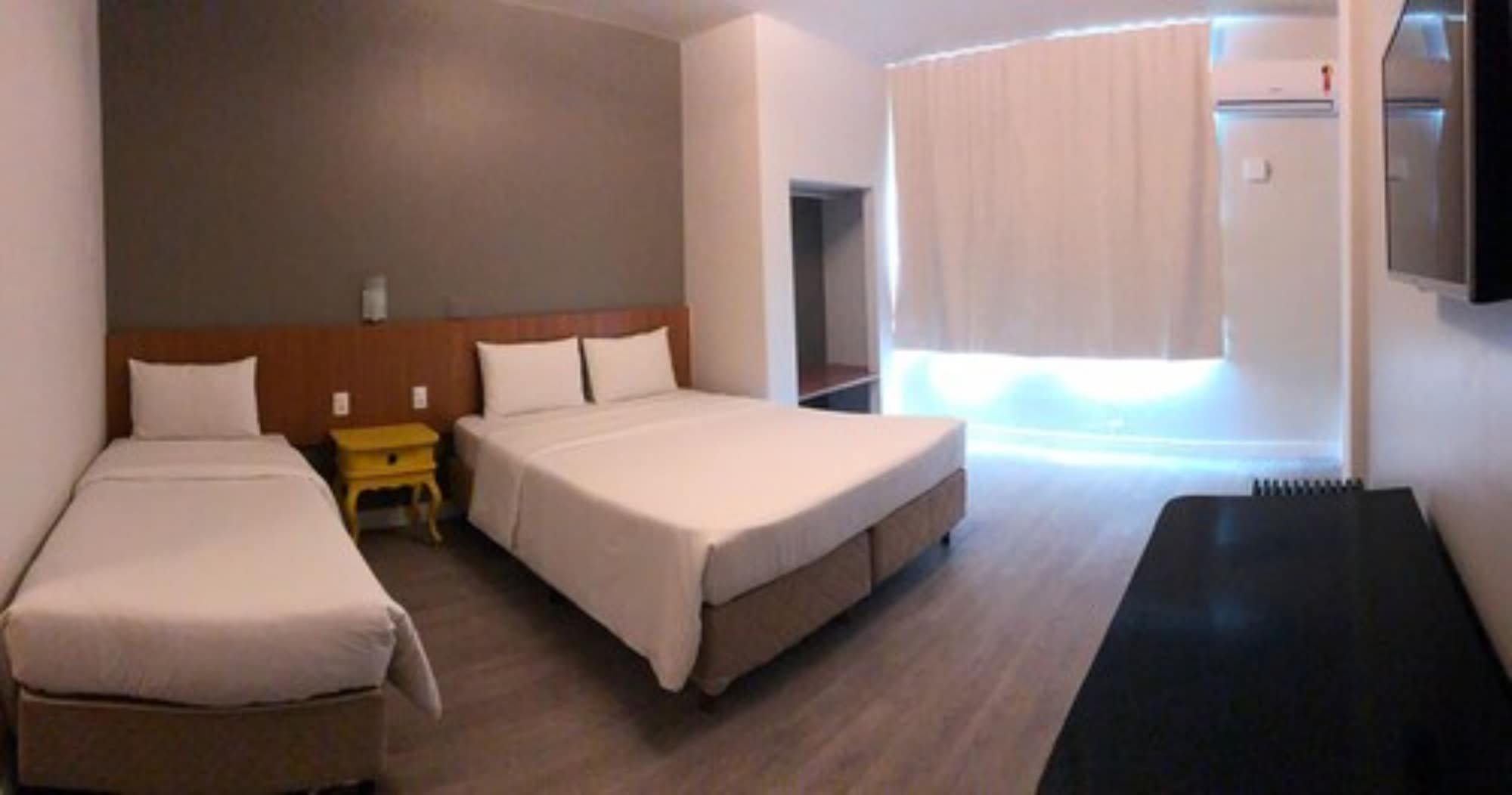 2 Bedrooms, Semi Room, Studio, Double and Twin Beds