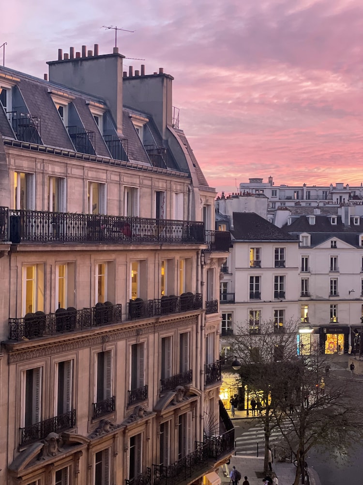 Hotel De Saint Germain 5/50