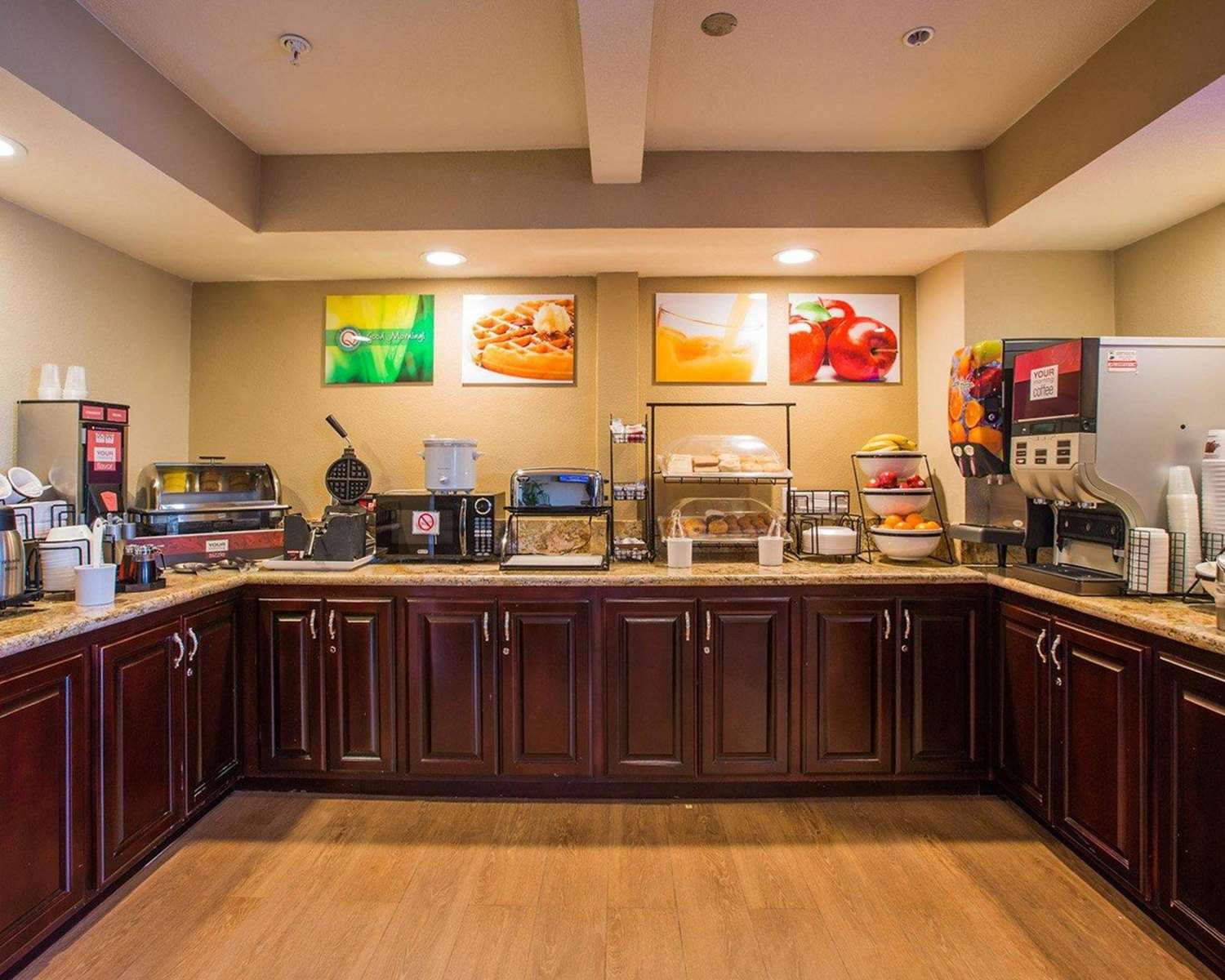 Quality Inn Downey 31/33