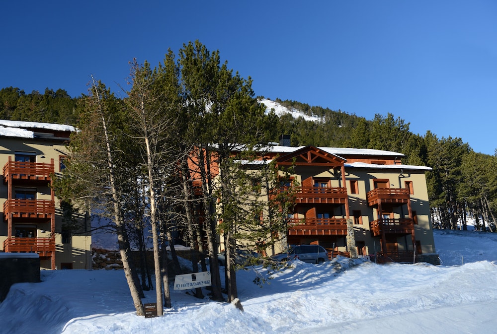 Vacanceole Les Chalets De L Isard in LES ANGLES