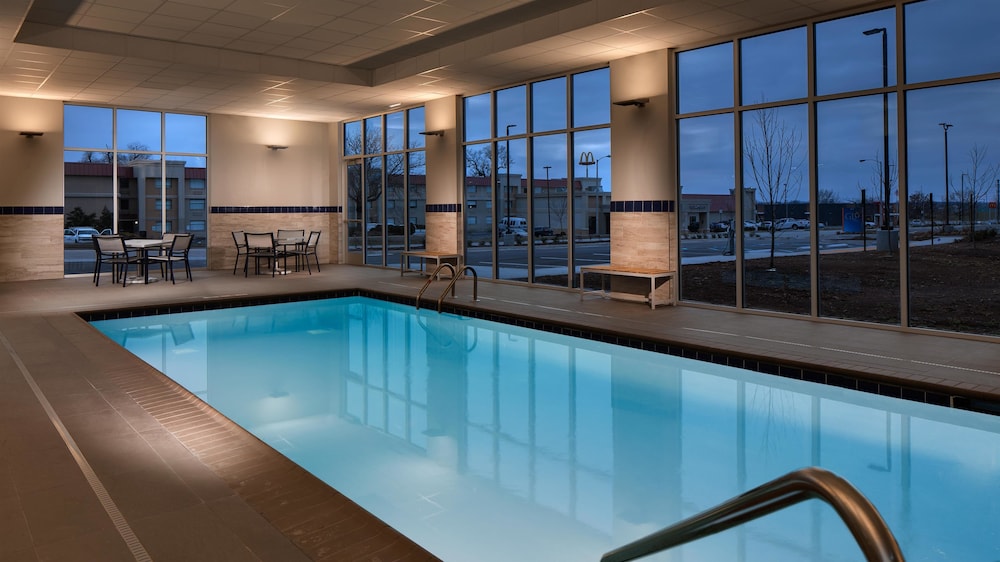 Glo Best Western Lexington 6/70