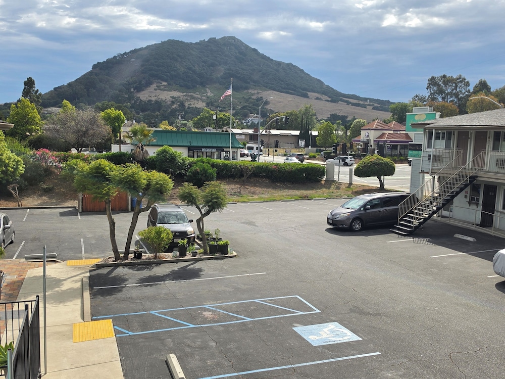 San Luis Inn And Suites 62/70